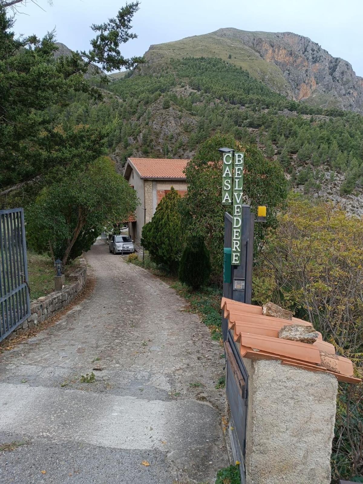 Casa Belvedere Isnello Exterior foto